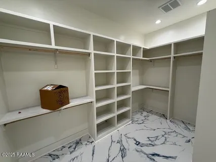 $469,130 | 106 Buenos Aires Avenue, Youngsville, LA 70592