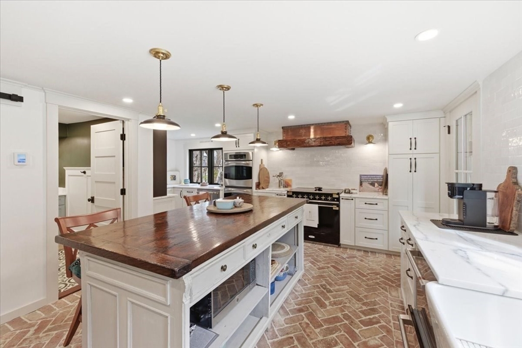 23 Old Oaken Bucket Road Scituate, MA 02066 - Photo 16 of 40