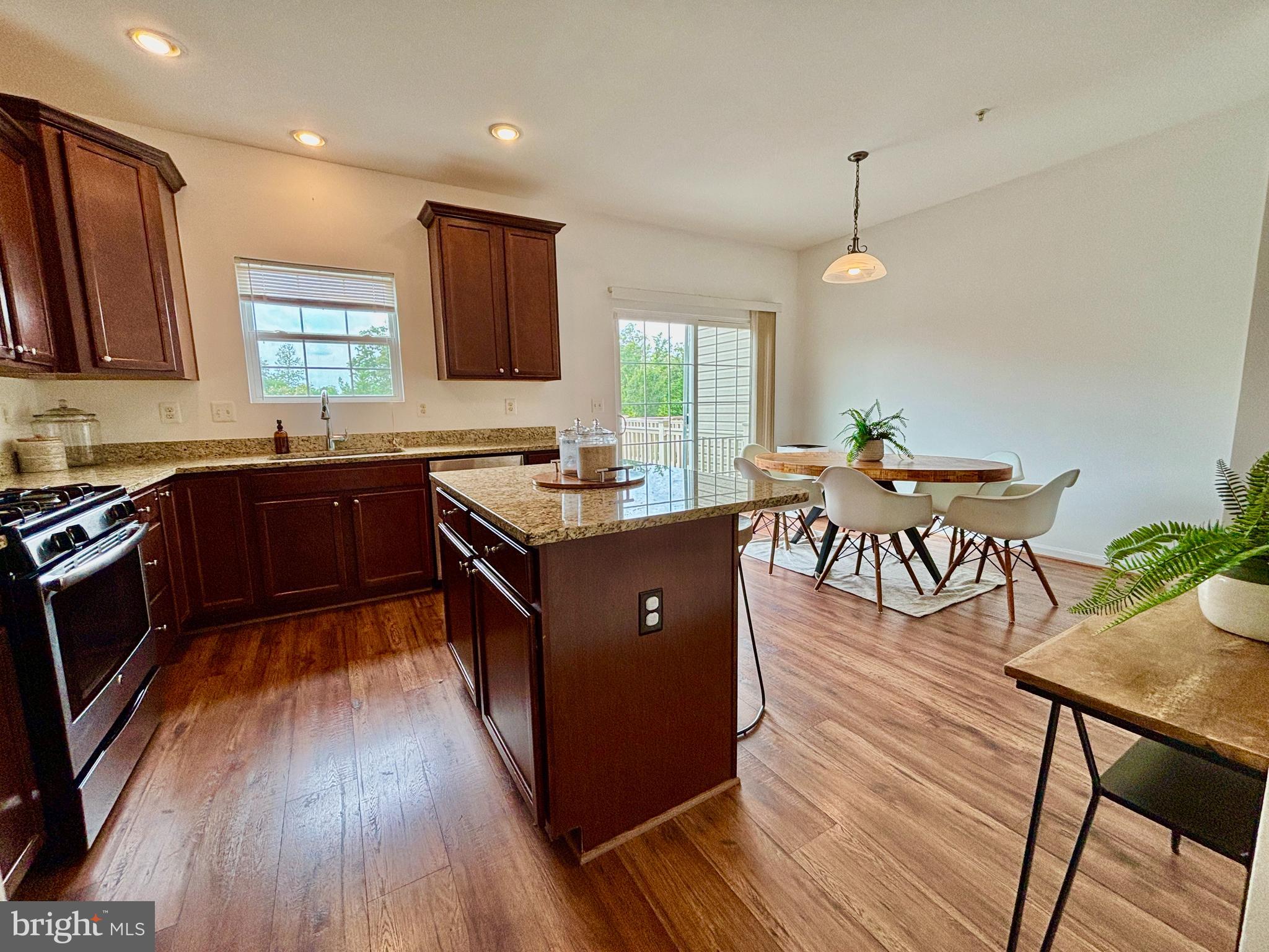5323 Rockingham Place White Plains, MD 20695 - Photo 13 of 31 Gallery Image 13