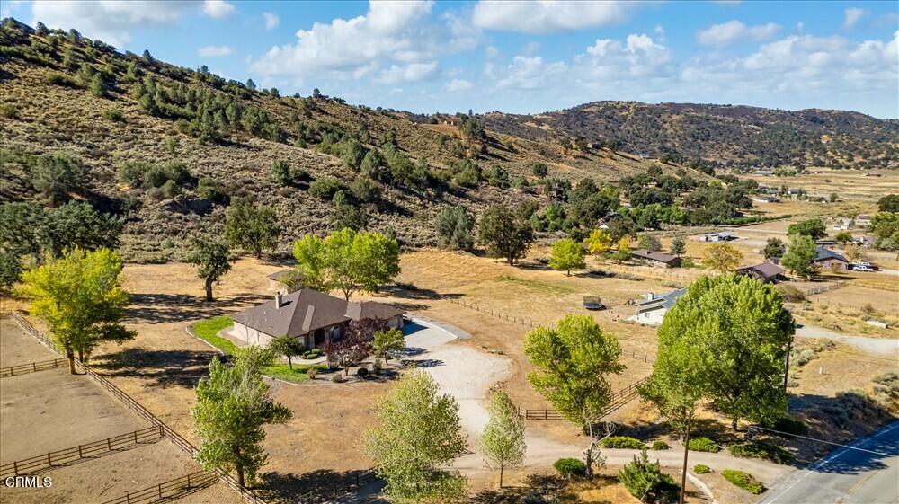 26450 Cumberland Road Tehachapi, CA 93561 - Photo 46 of 52 a view of a city
