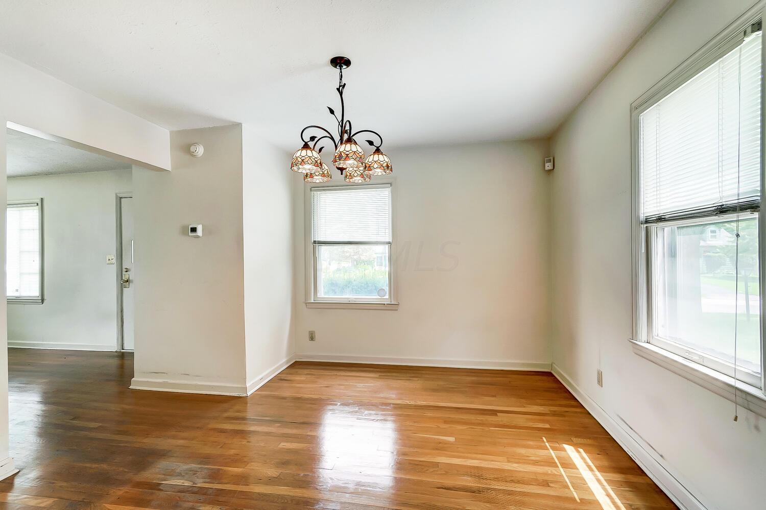 897 South Broadleigh Road Columbus, OH 43209 - Photo 5 of 46 Dining Room