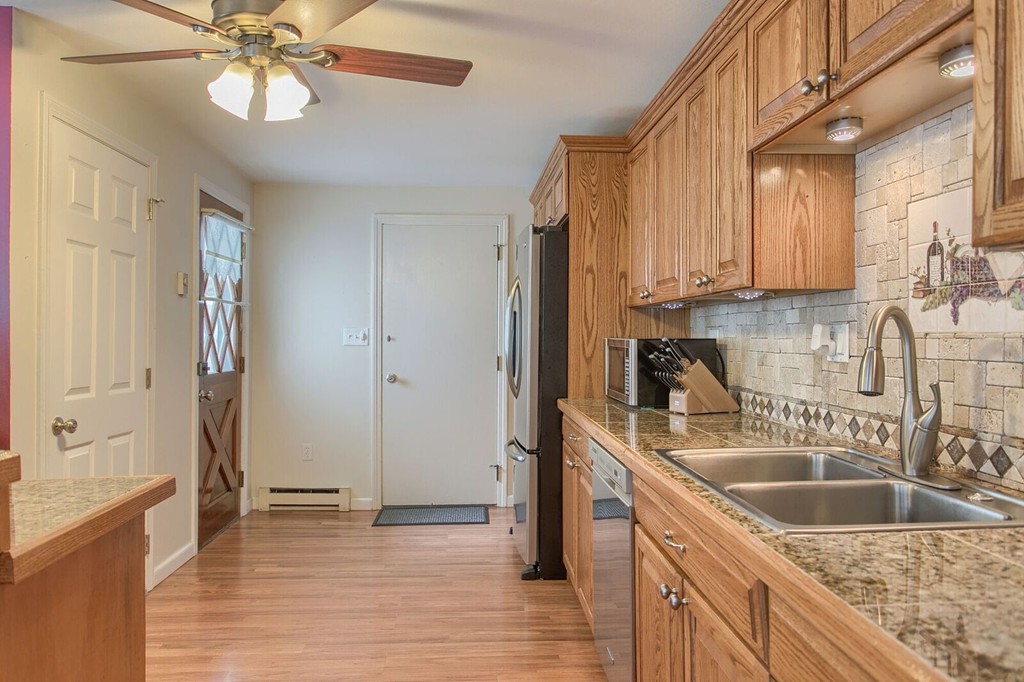 884 Riverside Drive Methuen, MA 01844 - Photo 15 of 30 Gallery Image 15