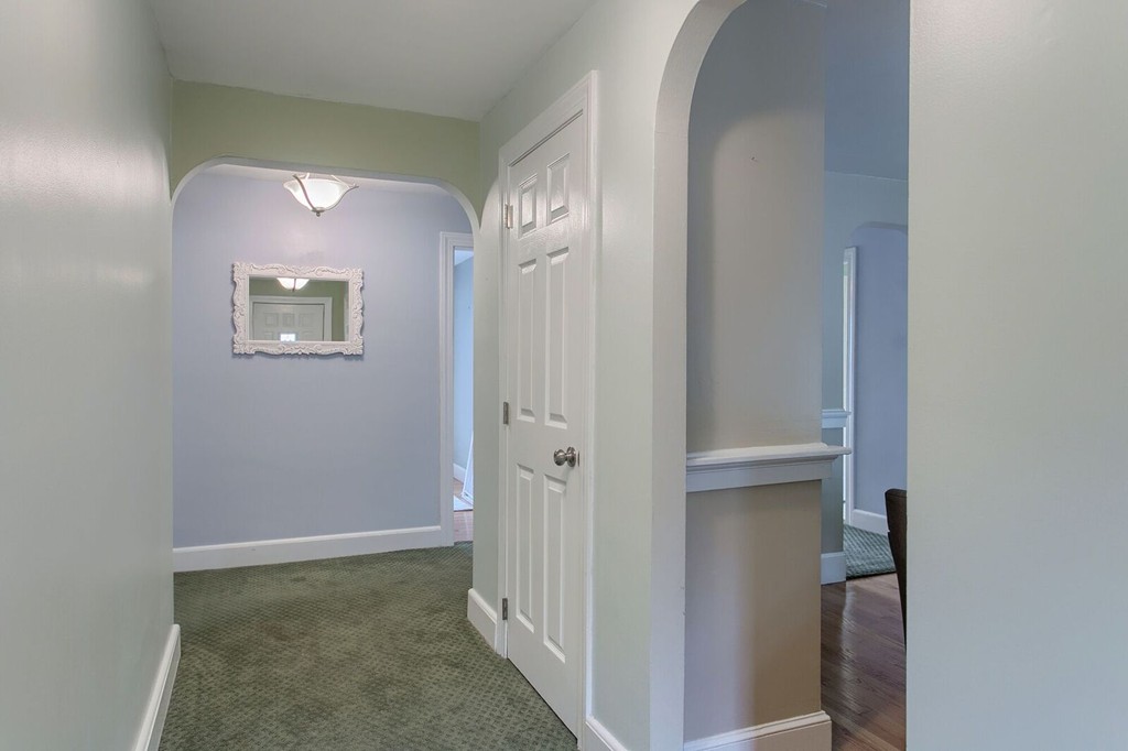 884 Riverside Drive Methuen, MA 01844 - Photo 4 of 30 Gallery Image 4