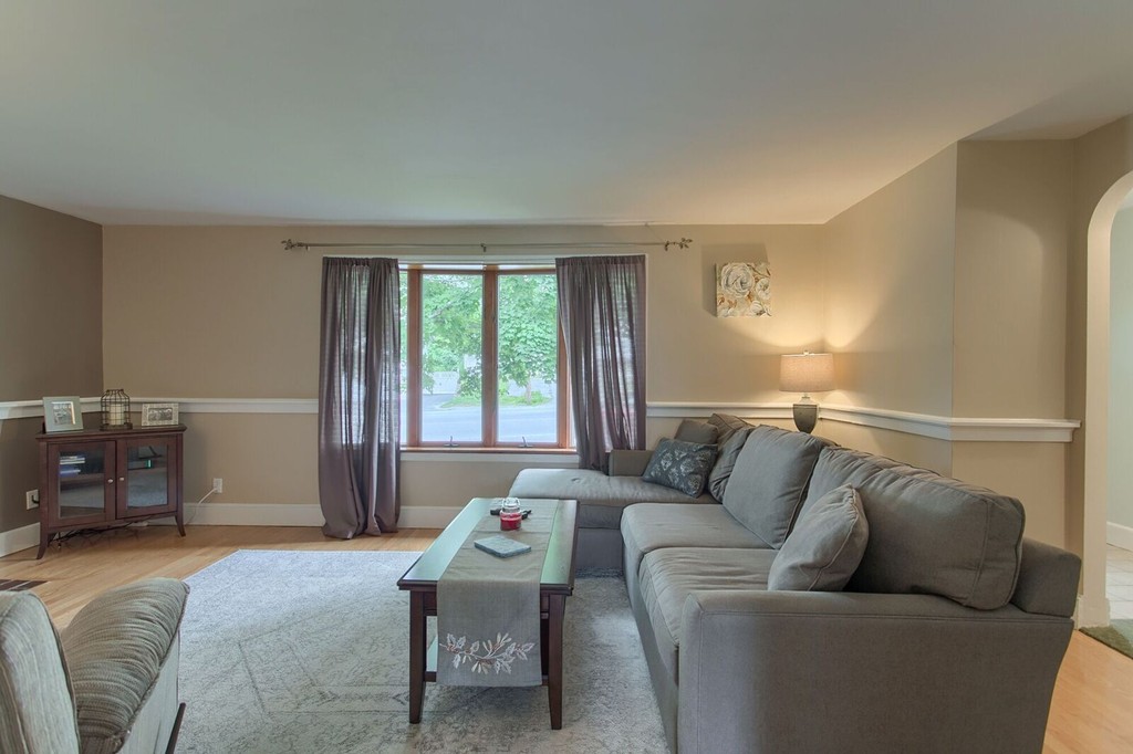 884 Riverside Drive Methuen, MA 01844 - Photo 7 of 30 Gallery Image 7