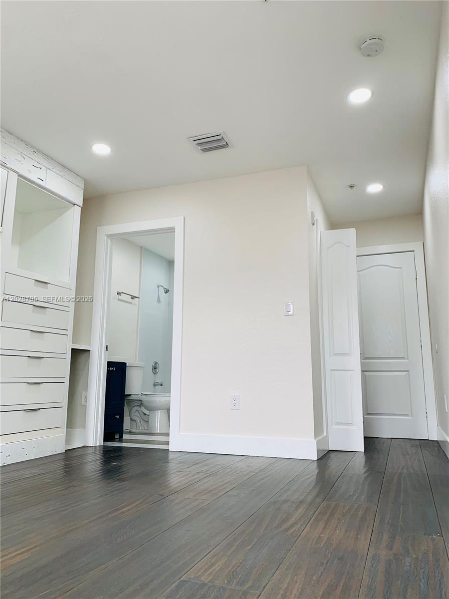 17650 Northwest 73rd Avenue, Unit 202 Hialeah, FL 33015 - Photo 5 of 19