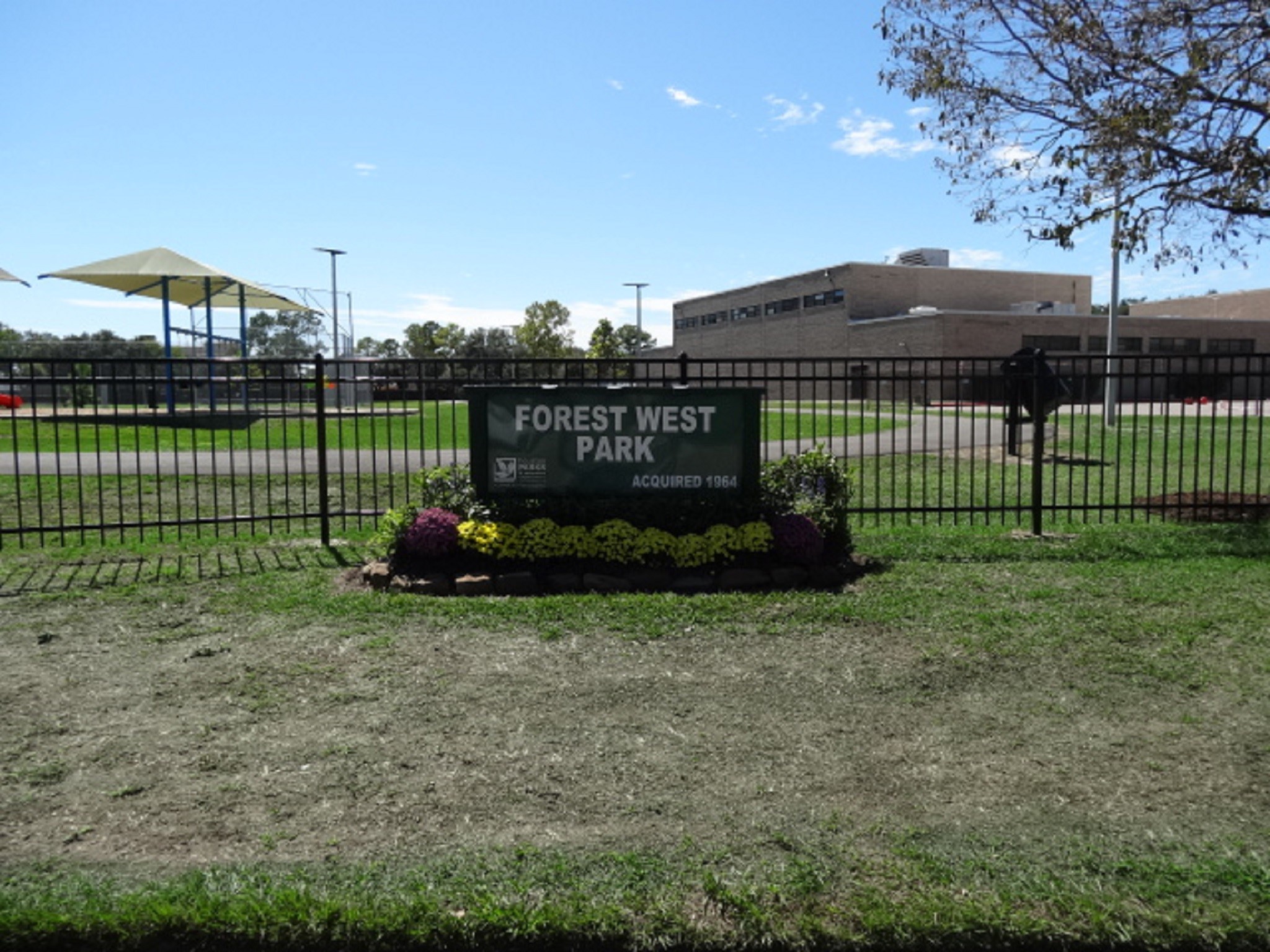 5522 Deep Forest Drive Houston, TX 77092 - Photo 41 of 47 a view of a house with a backyard and a garden