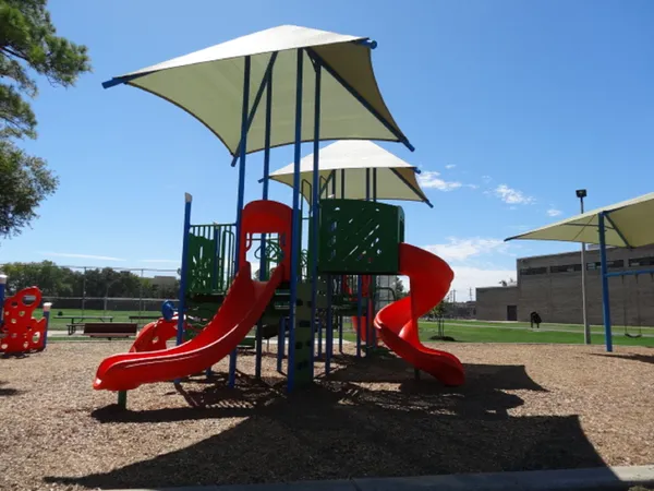 $1,495 | 5522 Deep Forest Drive, Houston, TX 77092