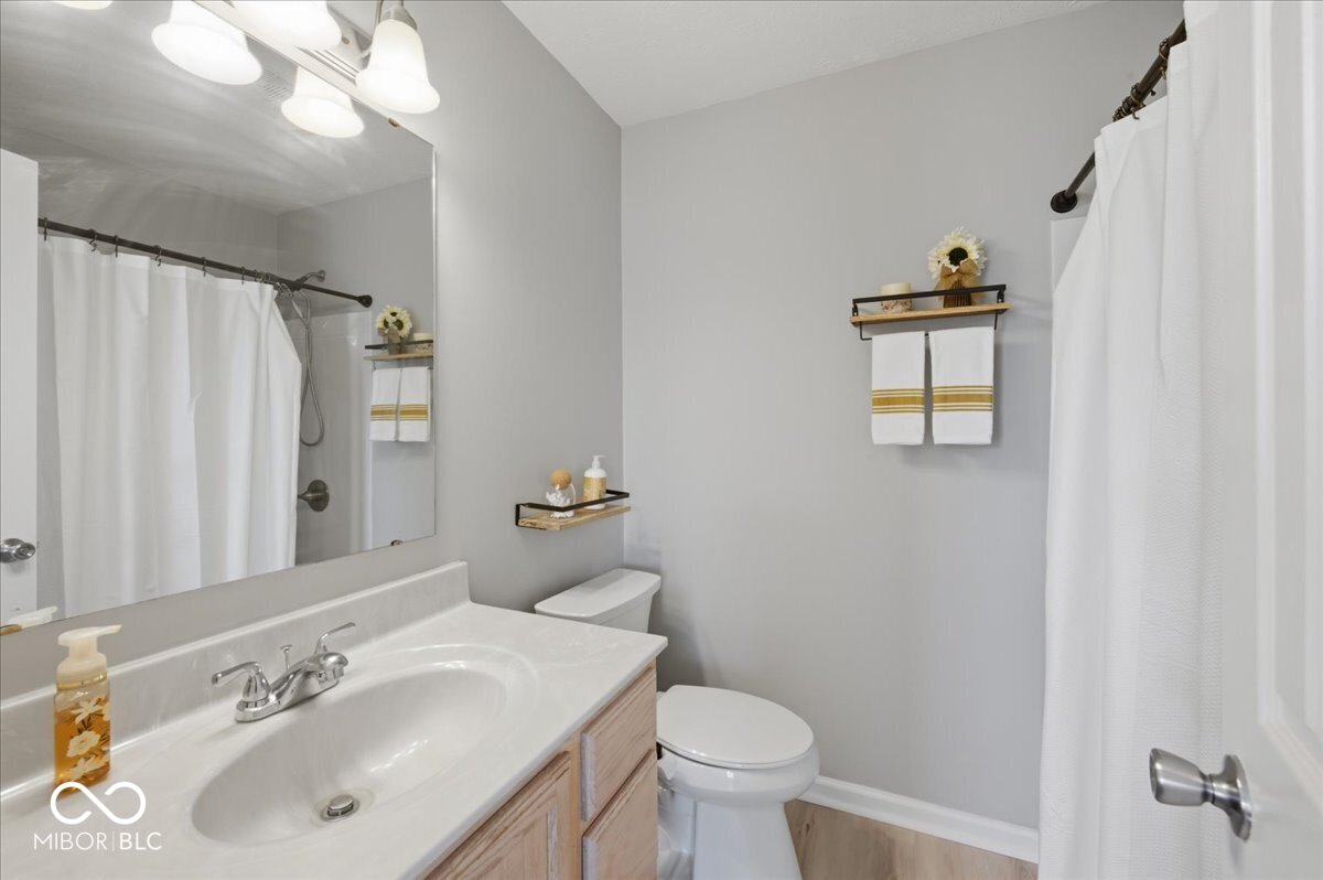 2533 Copper Tree Way Carmel, IN 46033 - Photo 18 of 32