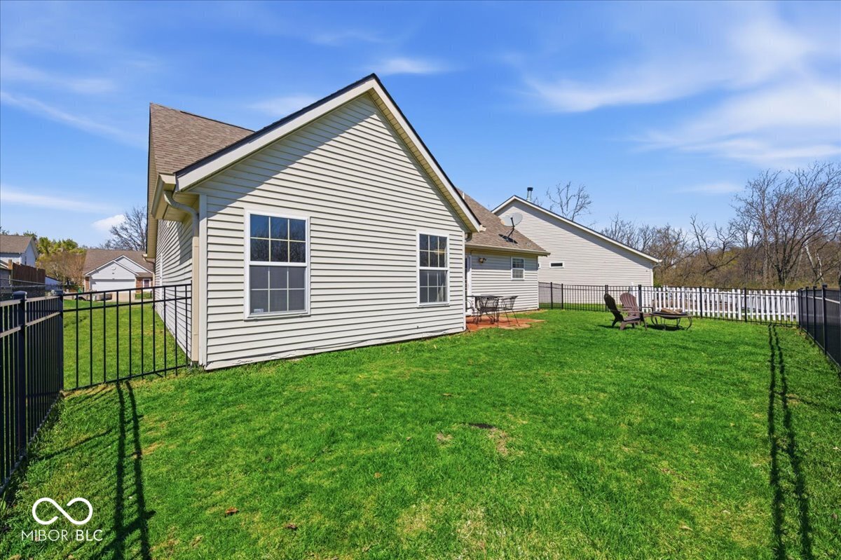 2533 Copper Tree Way Carmel, IN 46033 - Photo 26 of 32