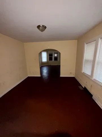 $159,000 | 1255 West 108th Place, Chicago, IL 60643