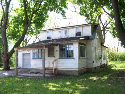 1121 South Lake Shore Drive, Unit 4 Lake Geneva, WI 53147 - Photo 1 of 1 Front View