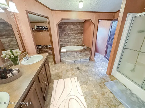 $199,000 | 146 Cloverdale Road, Unit A, Natchez, MS 39120