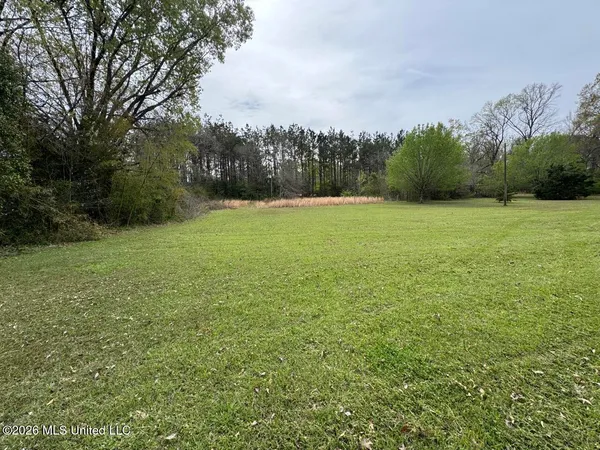 $199,000 | 146 Cloverdale Road, Unit A, Natchez, MS 39120