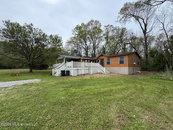 $199,000 | 146 Cloverdale Road, Unit A, Natchez, MS 39120