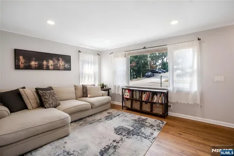 $550,000 | 1 Oak Lane, Ringwood, NJ 07456
