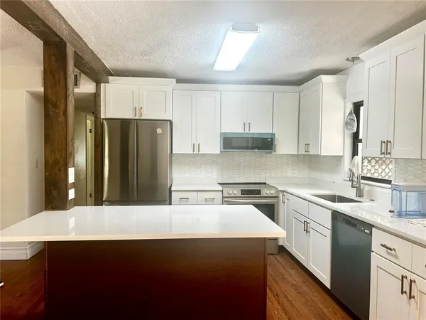 $1,850 | 410 Northeast 15th Court, Ocala, FL 34470