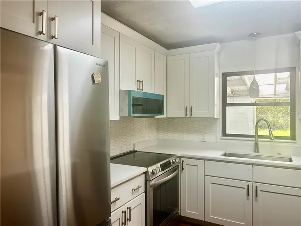 $1,850 | 410 Northeast 15th Court, Ocala, FL 34470