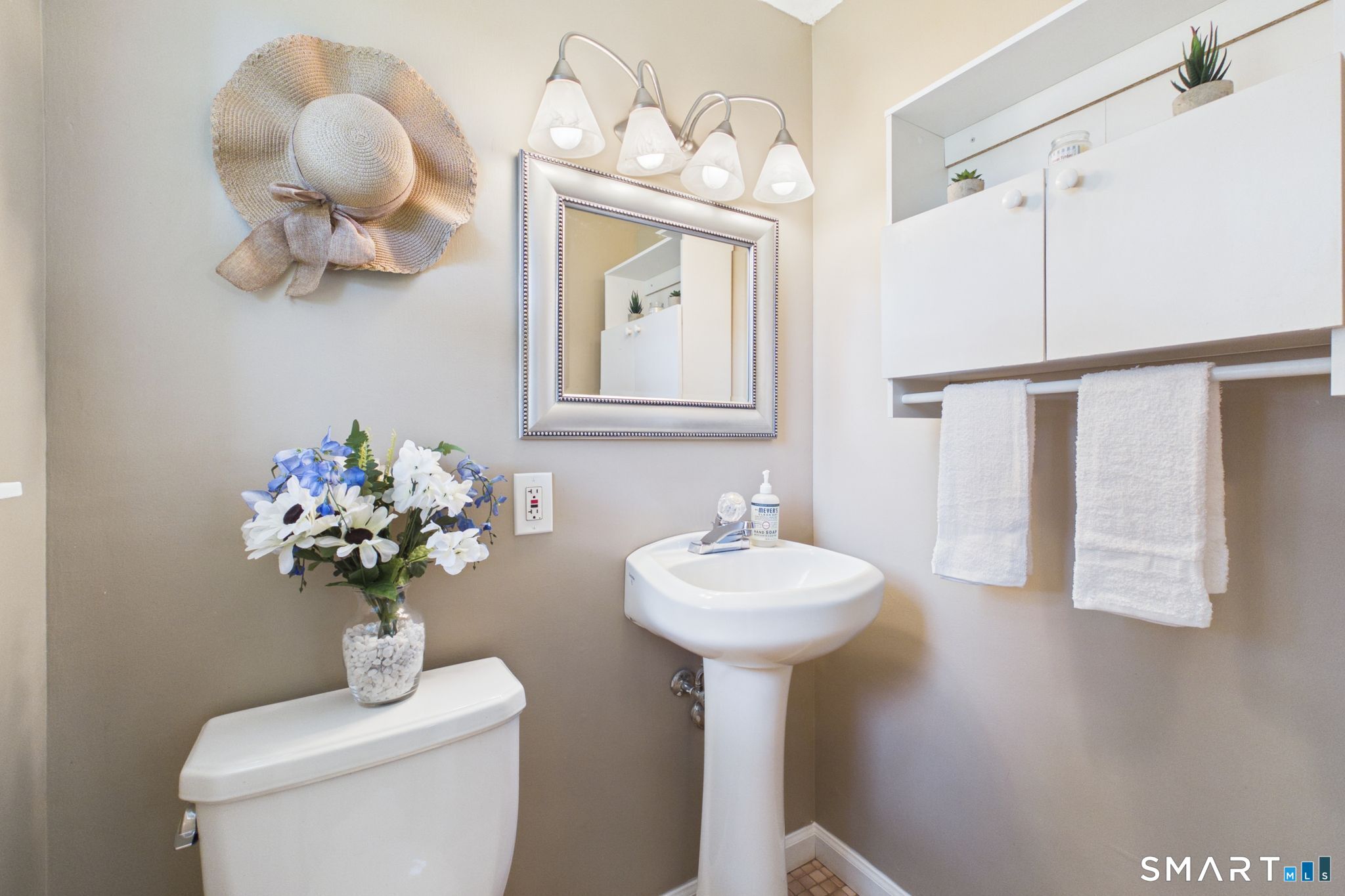 15 Gary Road Enfield, CT 06082 - Photo 20 of 28