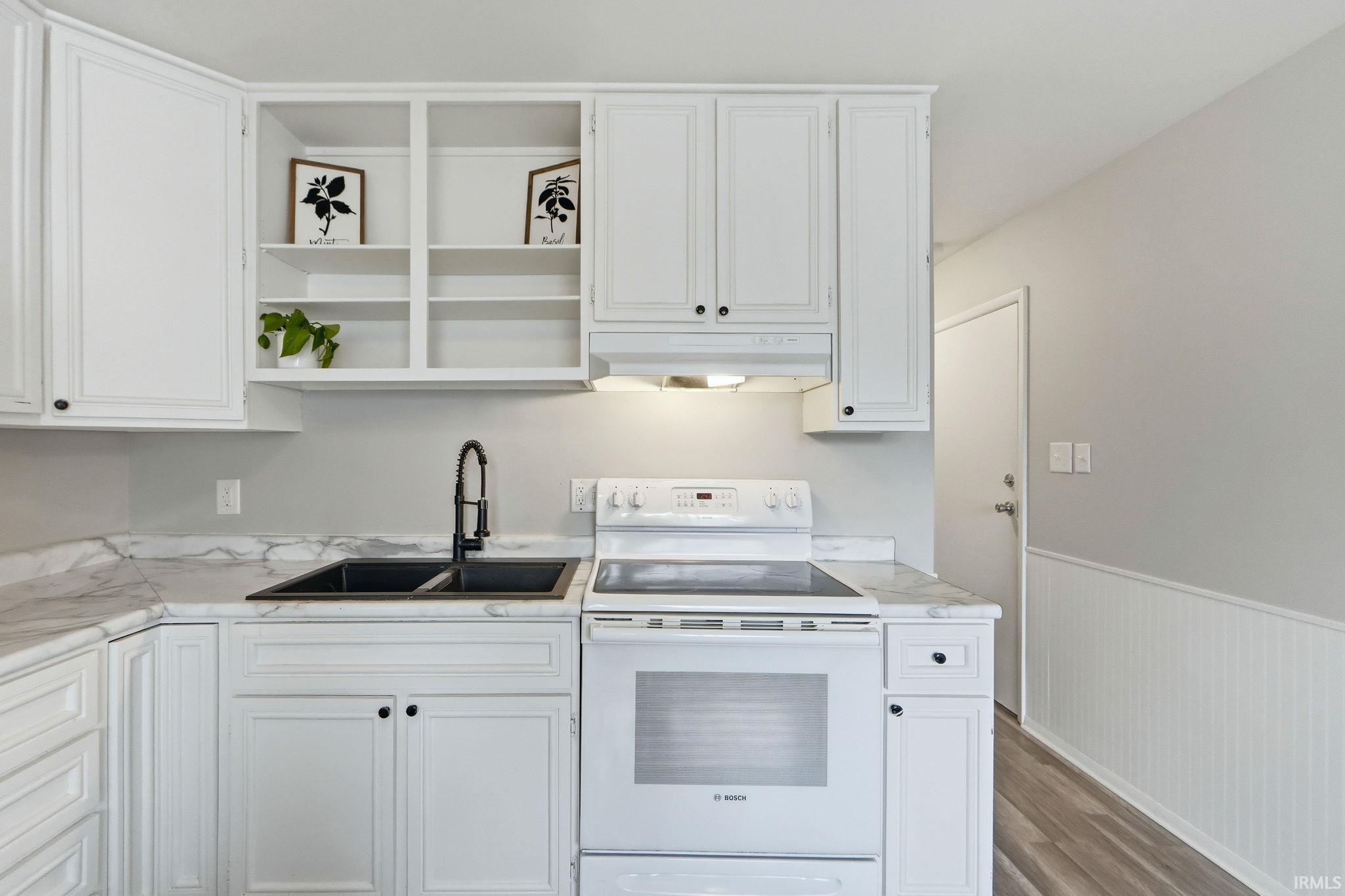 3008 Fairoak Drive Fort Wayne, IN 46809 - Photo 4 of 22