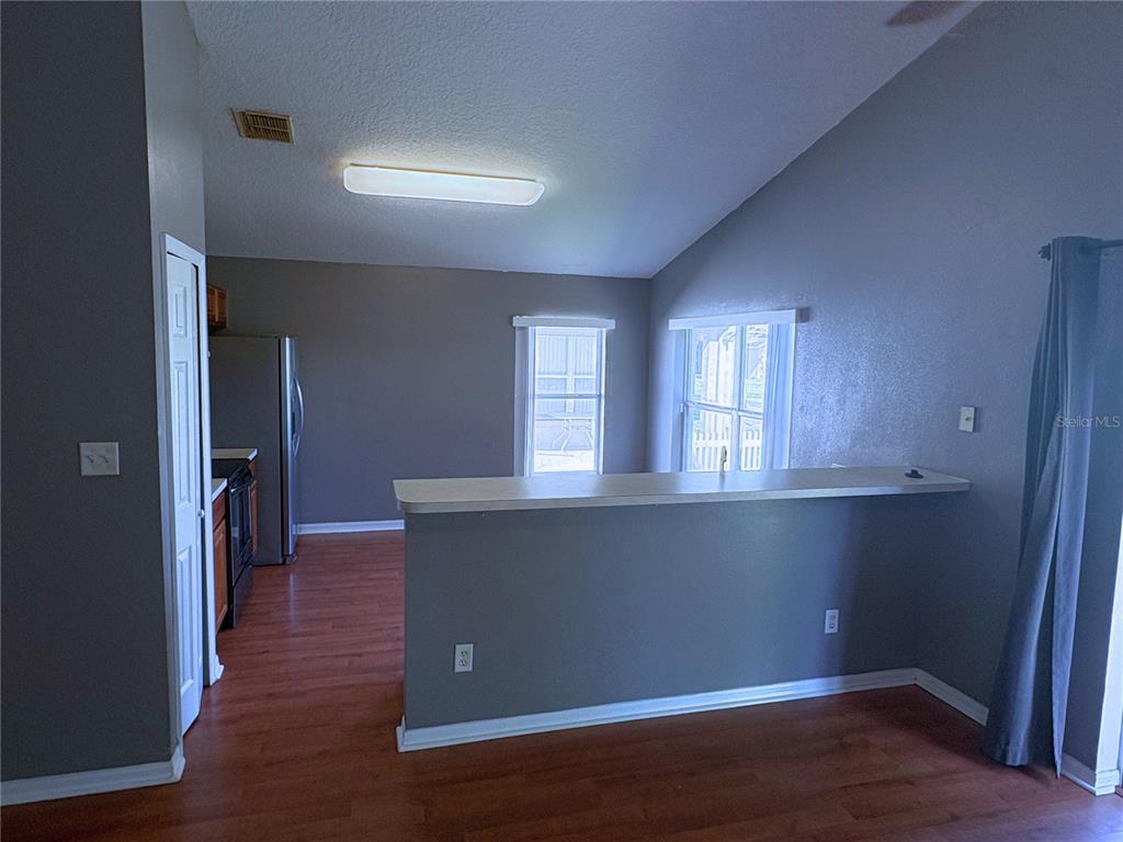 11049 Rouse Run Circle Orlando, FL 32817 - Photo 6 of 18
