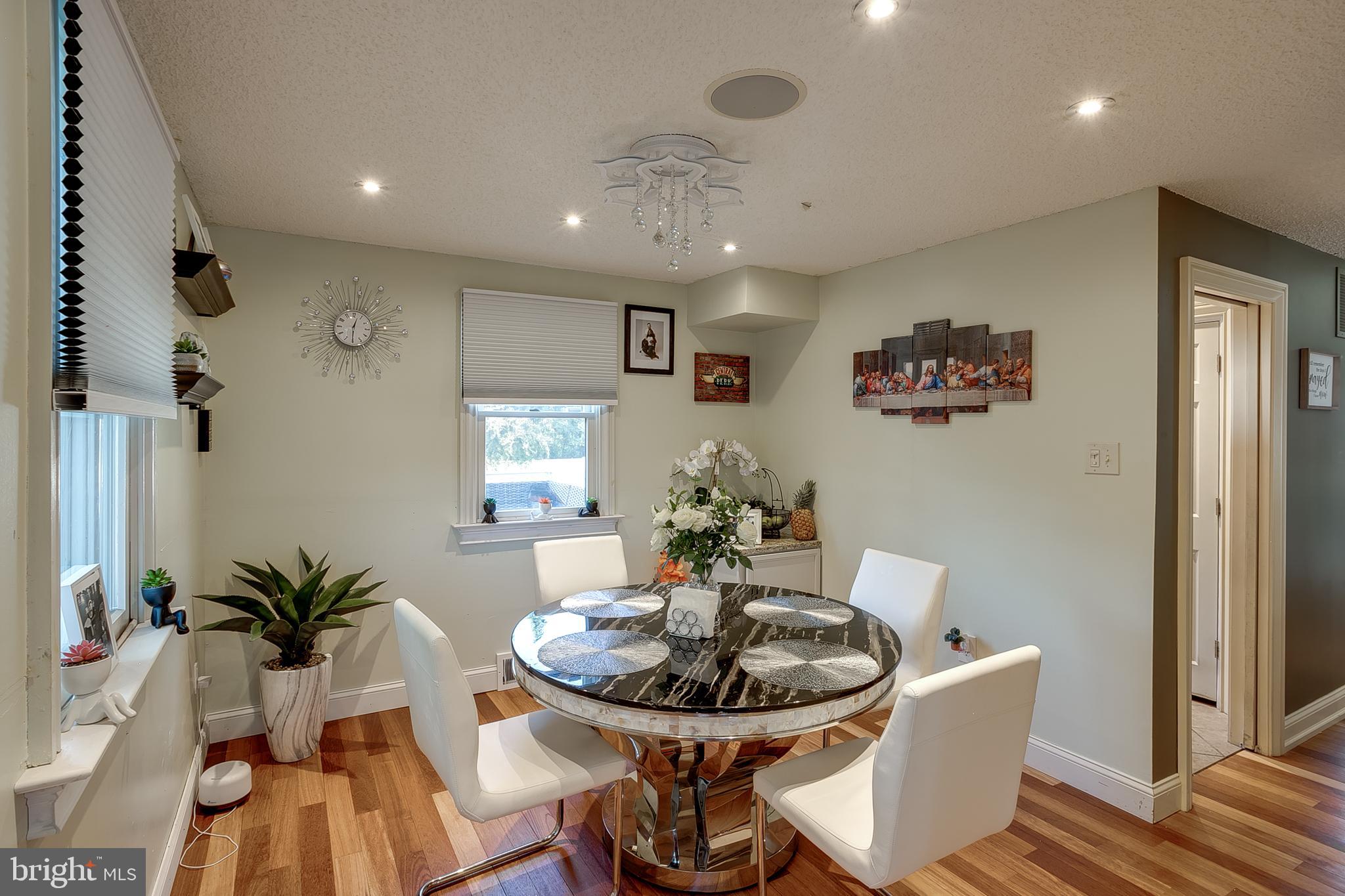 14 Ridgeview Avenue Berlin, NJ 08009 - Photo 12 of 41 Dining Room