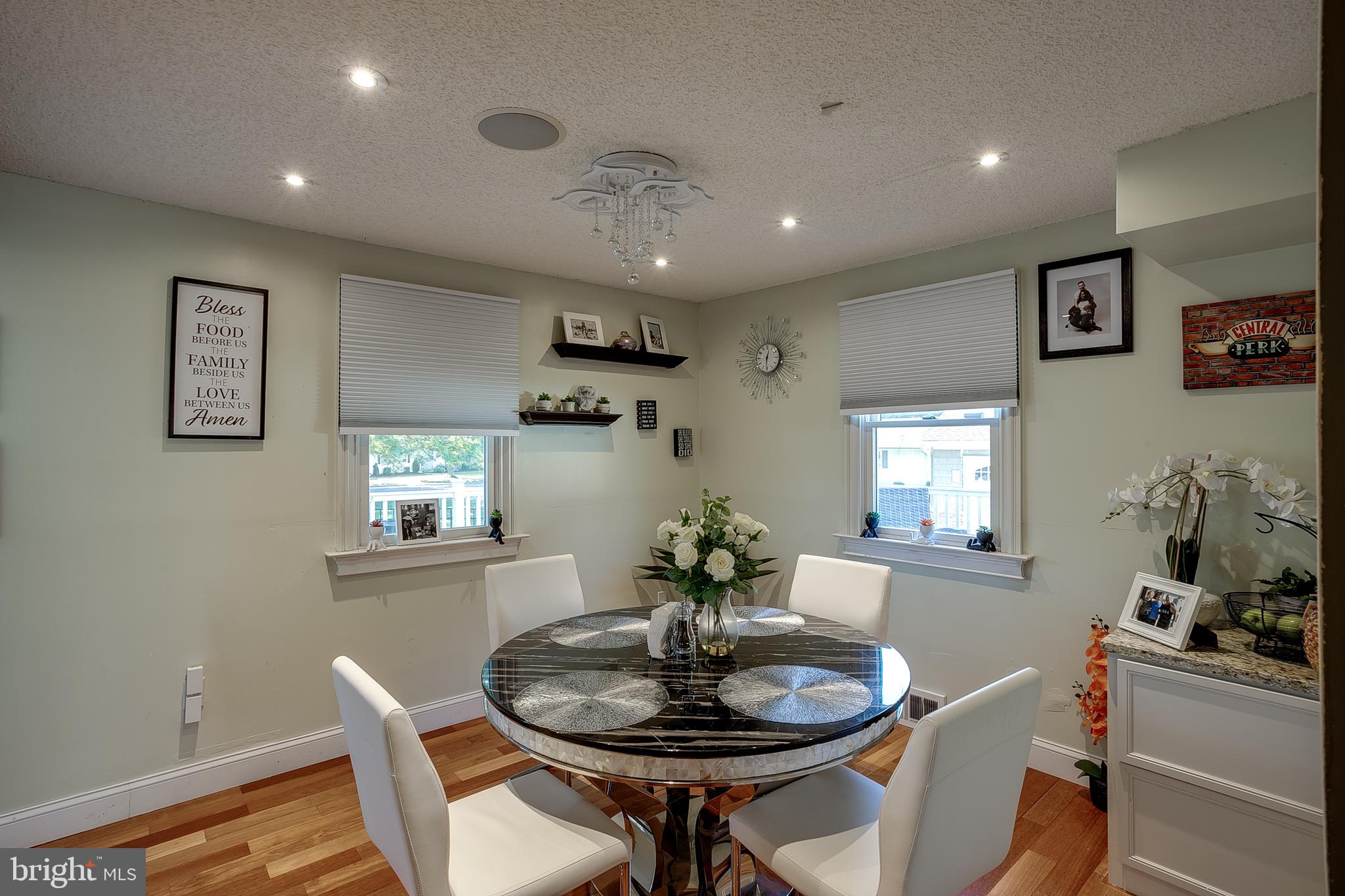 14 Ridgeview Avenue Berlin, NJ 08009 - Photo 13 of 41 Dining Room