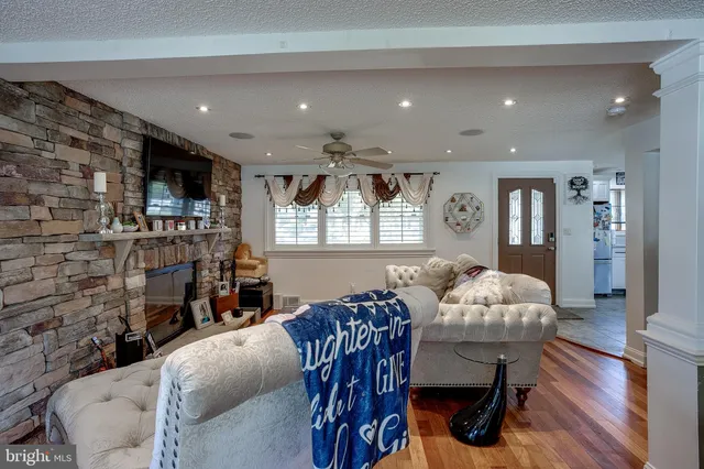 $420,000 | 14 Ridgeview Avenue, Berlin, NJ 08009