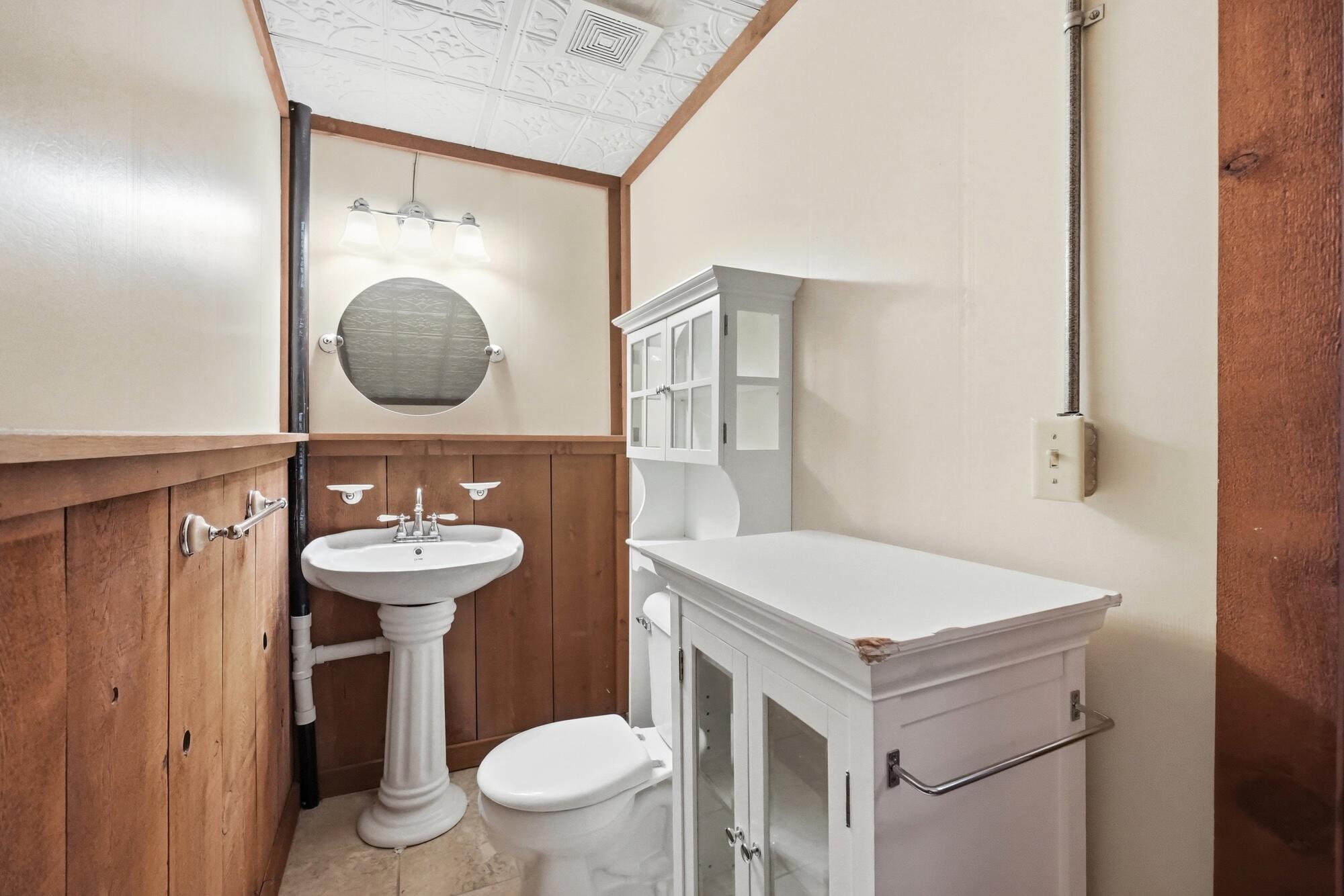 649 East High Street Springfield, OH 45505 - Photo 24 of 79 023
