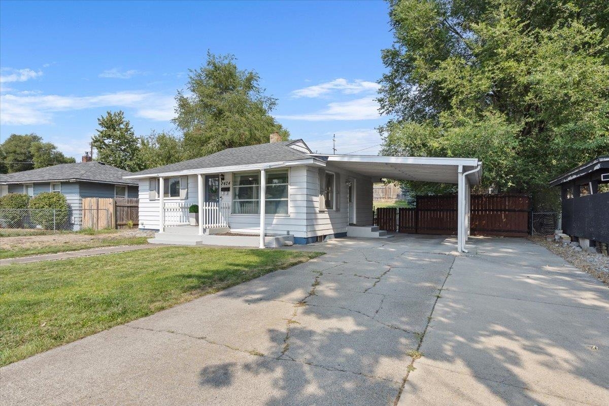 2424 West Decatur Avenue Spokane, WA 99205 - Photo 2 of 28 Gallery Image 2