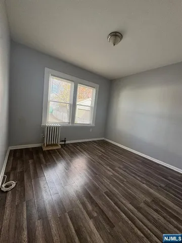 $2,400 | 421 Berwick Street, Orange, NJ 07050