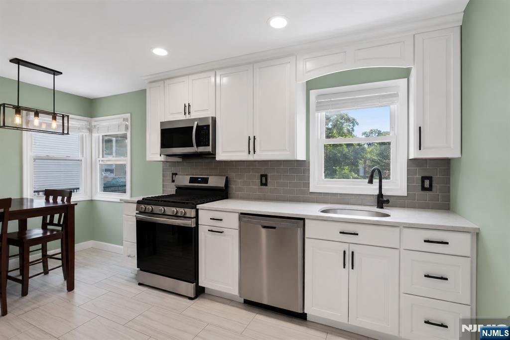 2 Center Street Butler, NJ 07405 - Photo 9 of 31