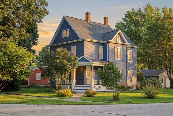 $259,900 | 210 Steward Street, Steward, IL 60553