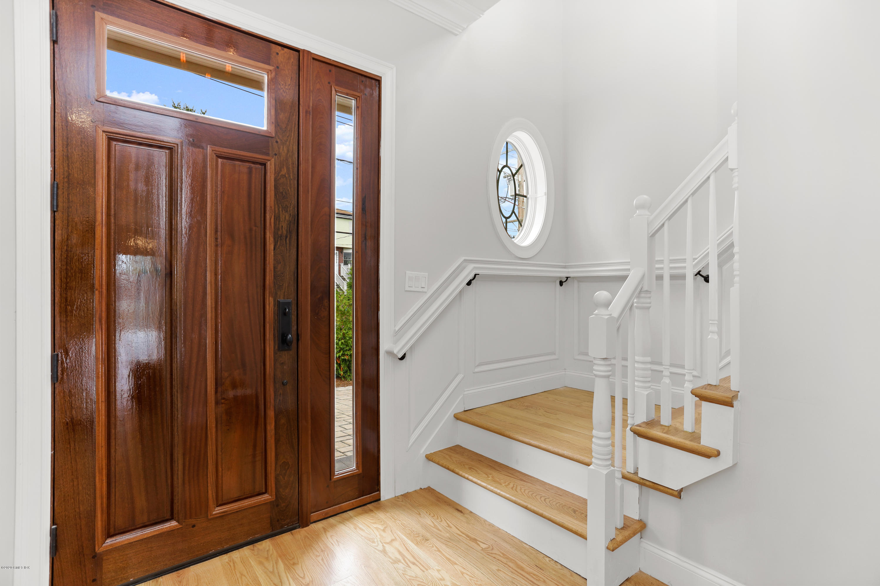 125 Hamilton Avenue, Unit 2 Greenwich, CT 06830 - Photo 8 of 20 a view of entryway