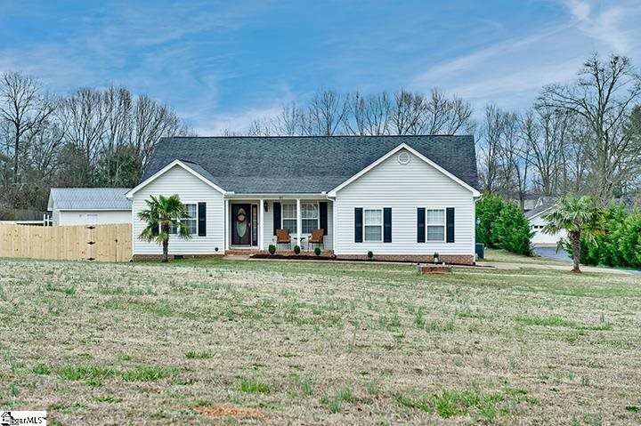 189 State Rd S-42-751 Lyman, SC 29365 - Photo 1 of 35