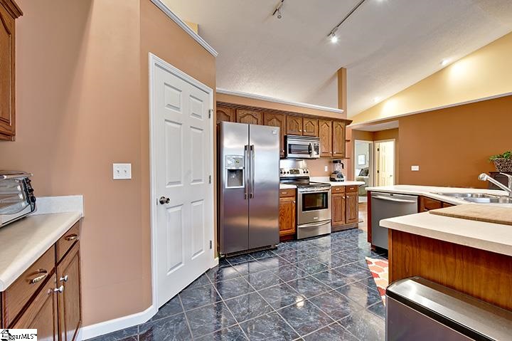 189 State Rd S-42-751 Lyman, SC 29365 - Photo 15 of 35