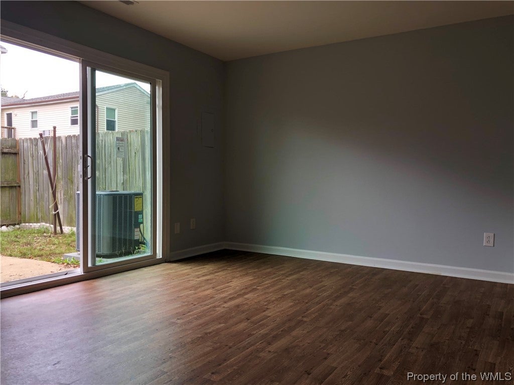 1803 Olde Buckingham Road Hampton, VA 23669 - Photo 13 of 26 Gallery Image 13