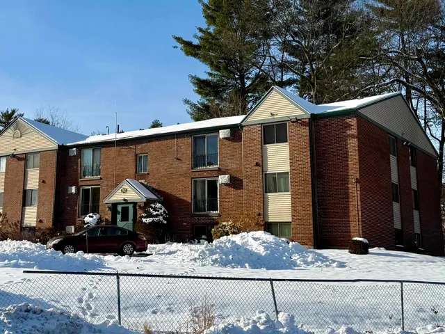 $147,900 | 112 English Village Road, Unit 104, Manchester, NH 03102