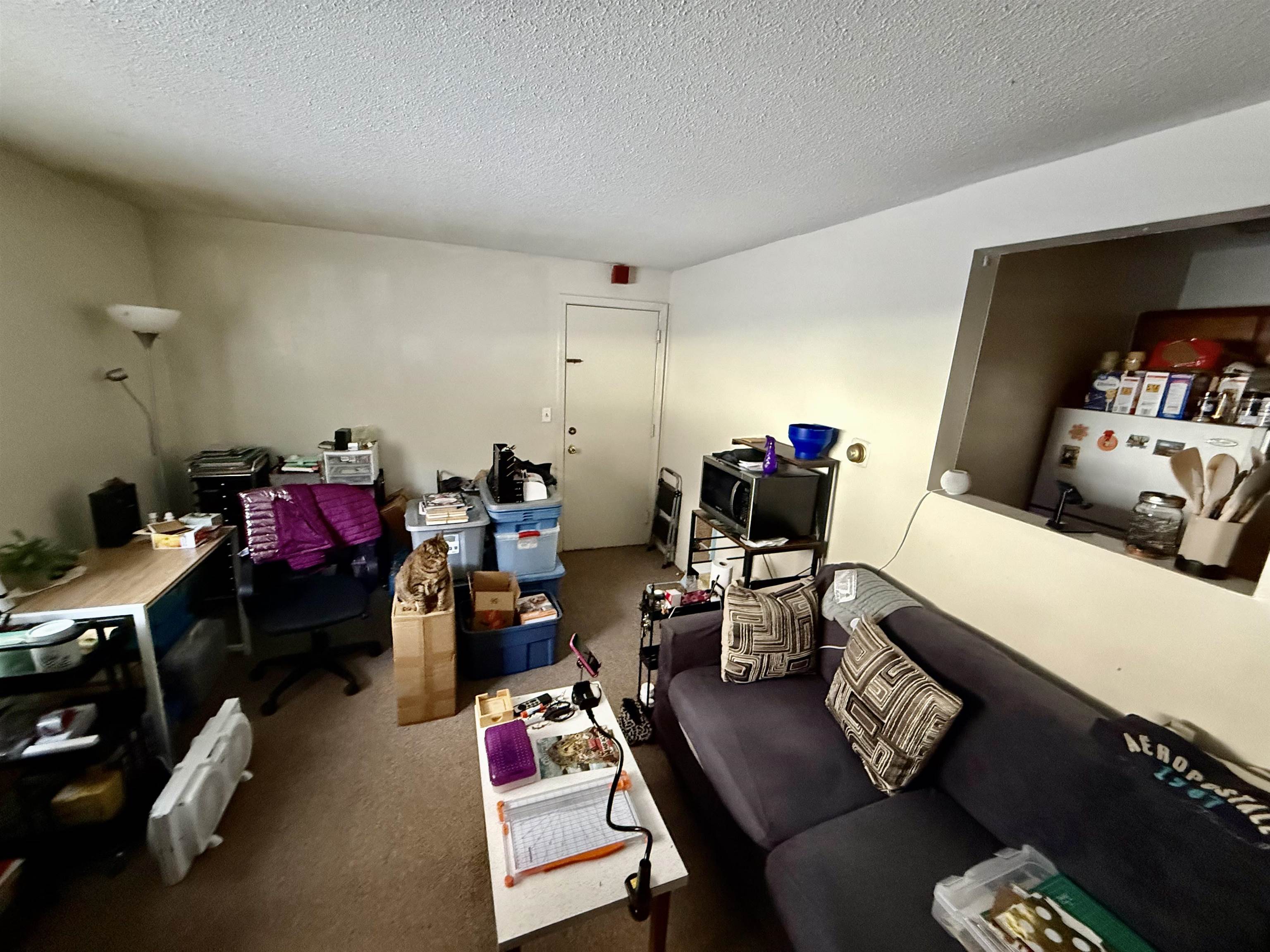 112 English Village Road, Unit 104 Manchester, NH 03102 - Photo 3 of 9