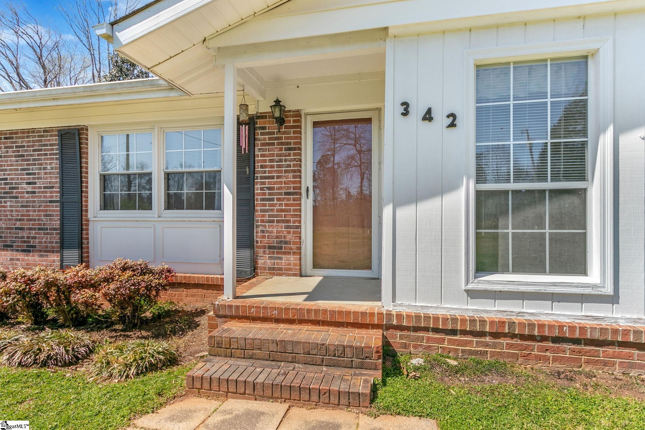 342 Red Hill Road Pickens, SC 29671 - Photo 4 of 36