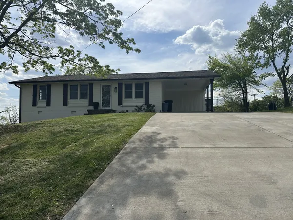 $1,995 | 161 Evergreen Circle, Hendersonville, TN 37075