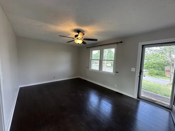 $1,995 | 161 Evergreen Circle, Hendersonville, TN 37075