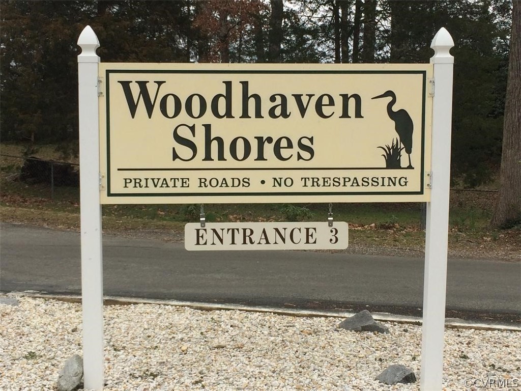 6330 Oak Drive Quinton, VA 23141 - Photo 5 of 21 a sign on the side of a building