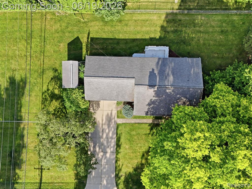 24 Nevada Avenue Rochester Hills, MI 48309 - Photo 7 of 34
