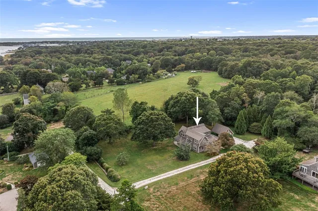 $2,475,000 | 1702 Drift Road, Westport, MA 02790