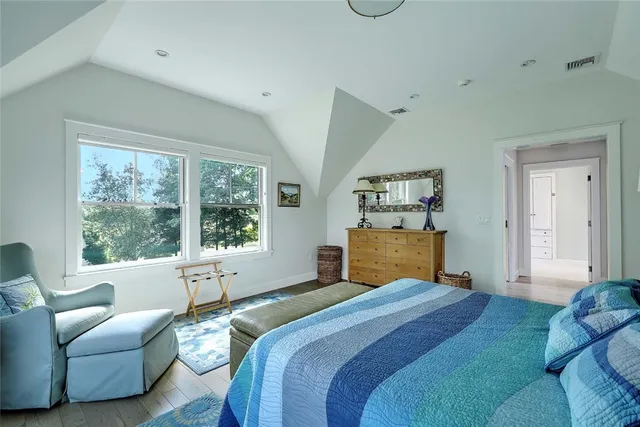 $2,475,000 | 1702 Drift Road, Westport, MA 02790