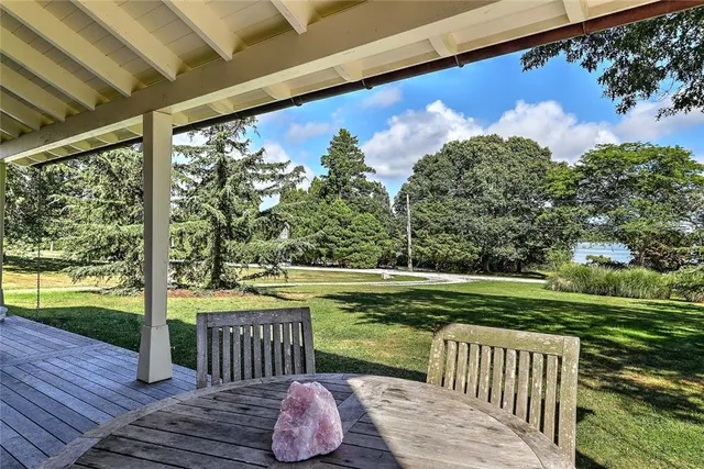 $2,475,000 | 1702 Drift Road, Westport, MA 02790