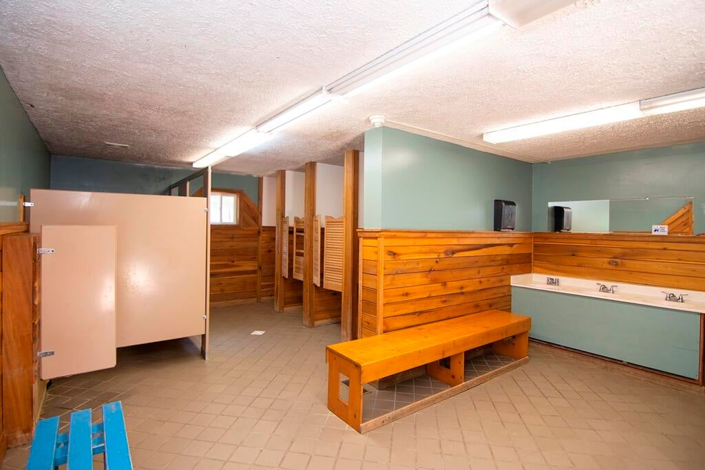 211 Oscar White Road Lansing, WV 25862 - Photo 34 of 101 Gallery Image 34