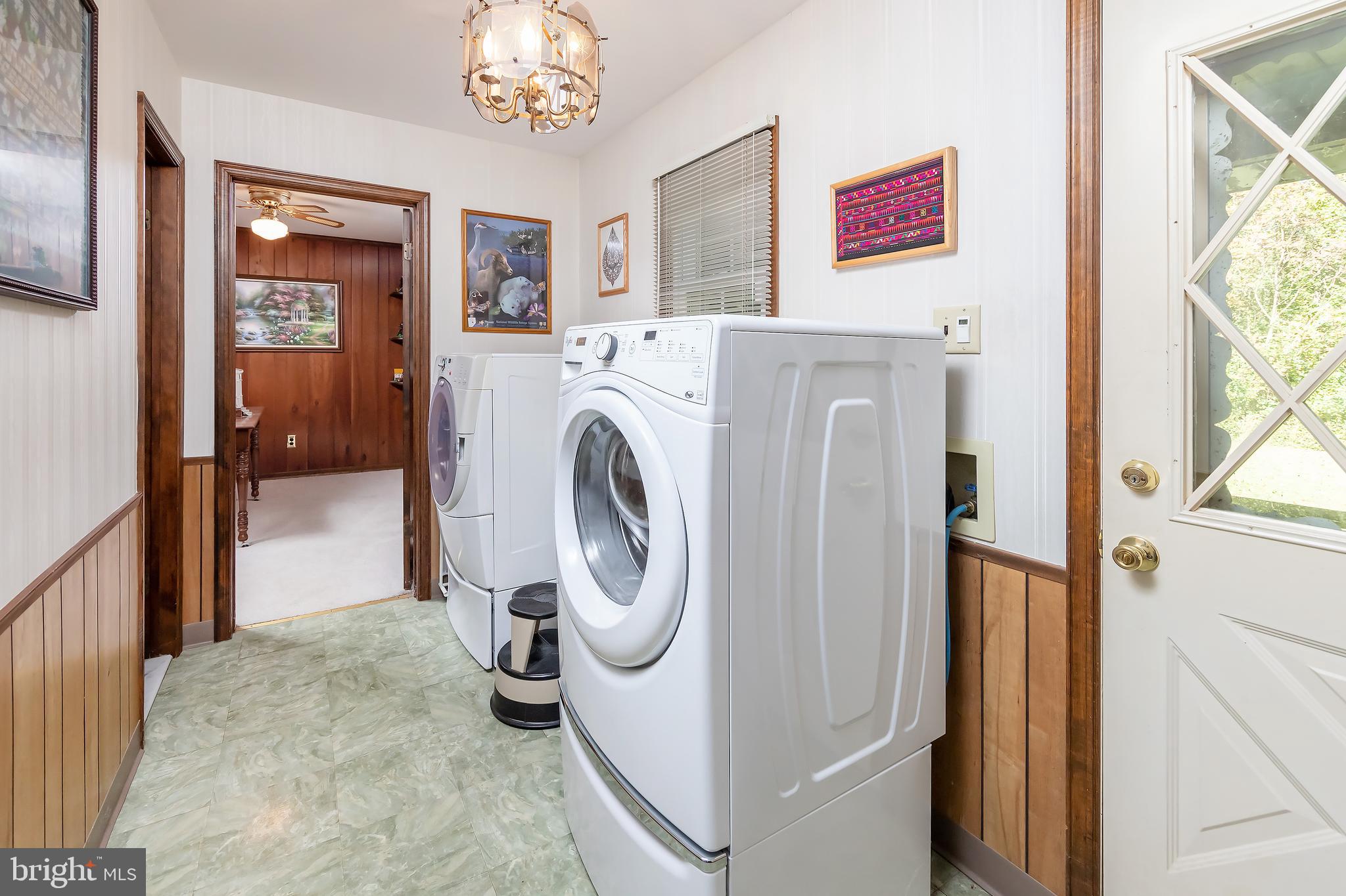 347 Fox Chase Road Clarksboro, NJ 08020 - Photo 17 of 31 Laundry Room