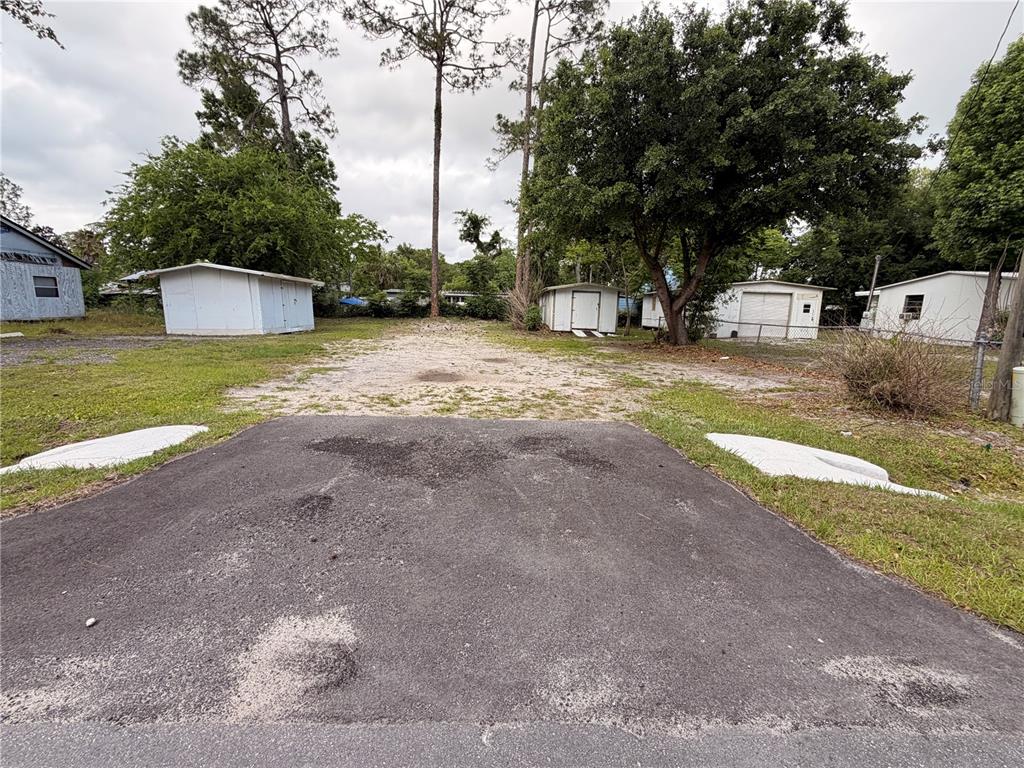 Armadillo Road Astor, FL 32102 - Photo 3 of 12