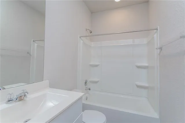 $2,425 | 13525 Brahmin Drive, Austin, TX 78724